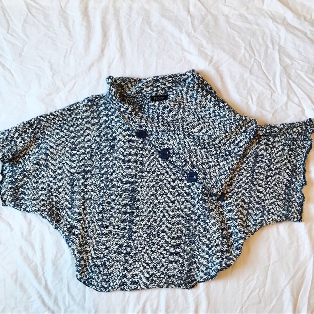 NWOT Papillon blue and white poncho